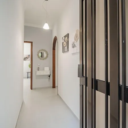 The Nest Of Urban Living By 8essentially Apartament *