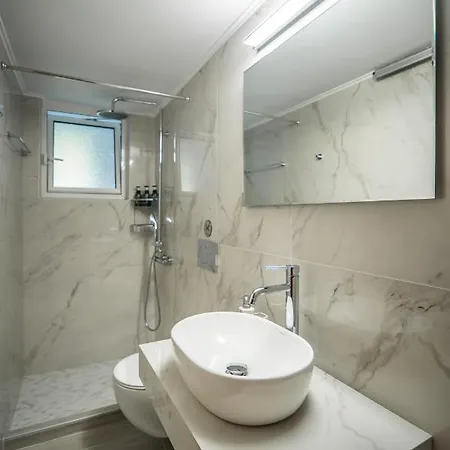 The Nest Of Urban Living By 8essentially Apartament Chania (Crete)